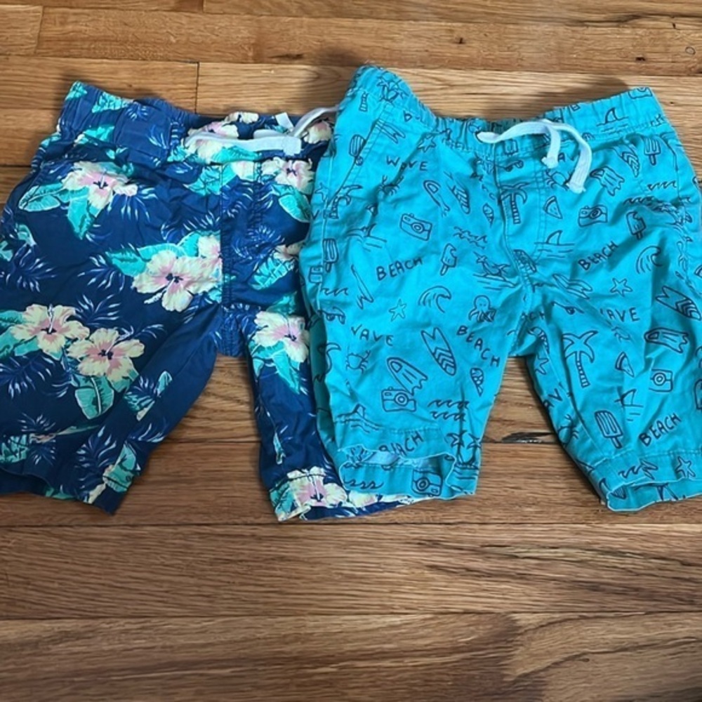 Boys H&M cotton tropical surf shorts bundle 4/5 year 4T  EUC.